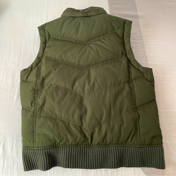 GAP Puffer Vest with Removable Faux Fur Lined Hood - Picture 9 of 10